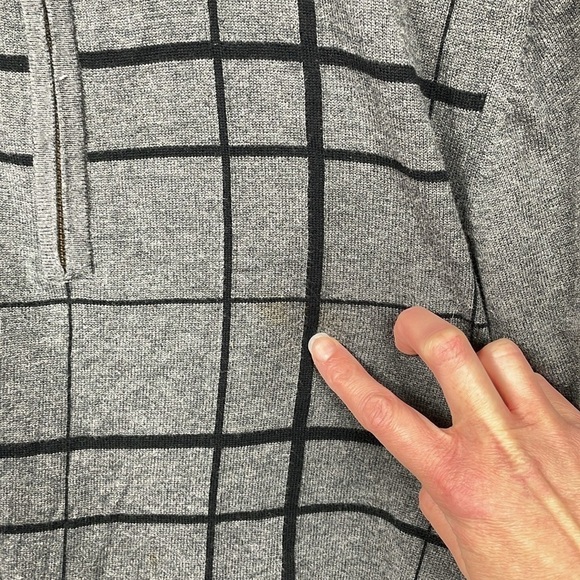 Gap Quarter Zip Windowpane Plaid Sweater Preppy Academia Gray Sz L - Picture 12 of 12